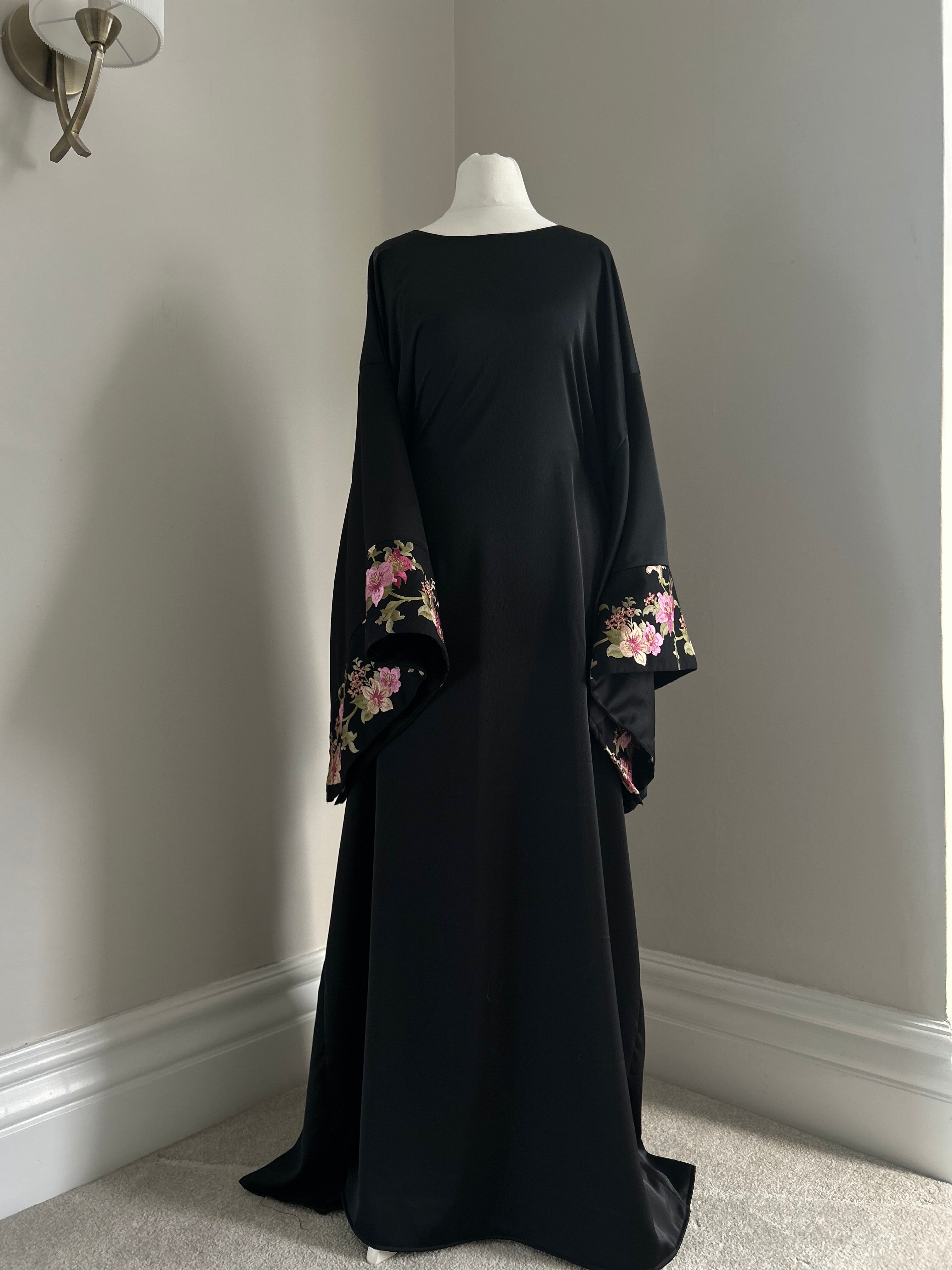 Primrose Abaya - Black