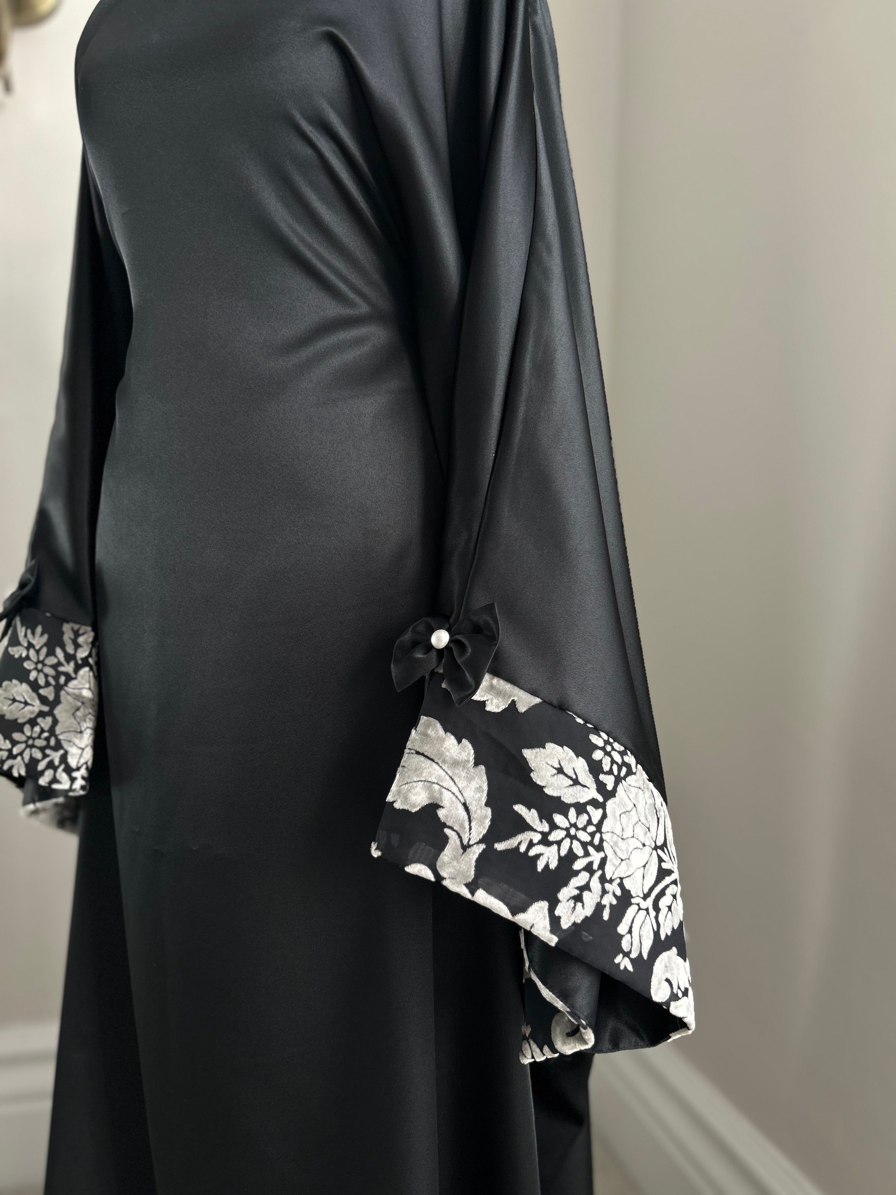 Ophelia Abaya