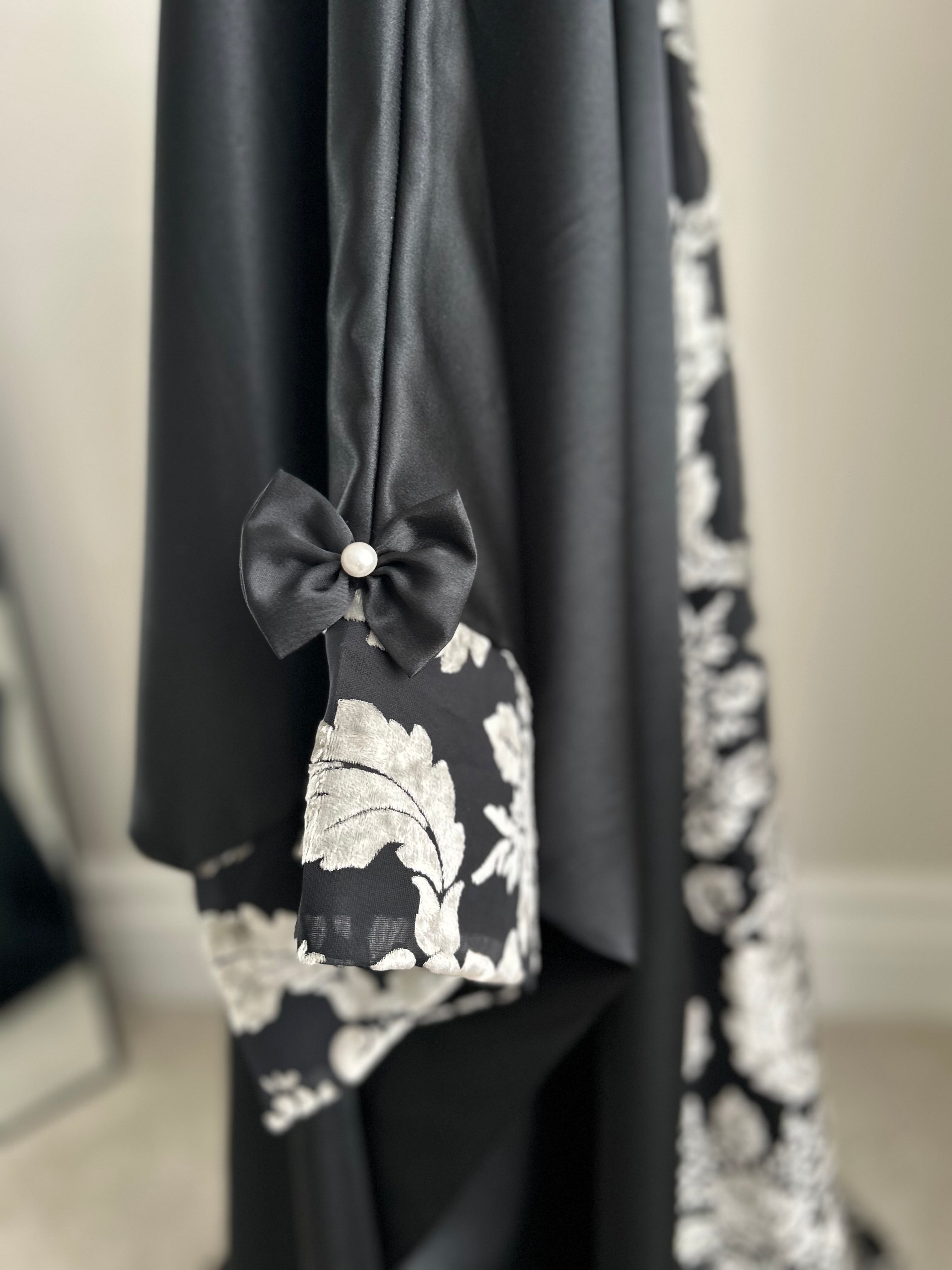 Ophelia Abaya