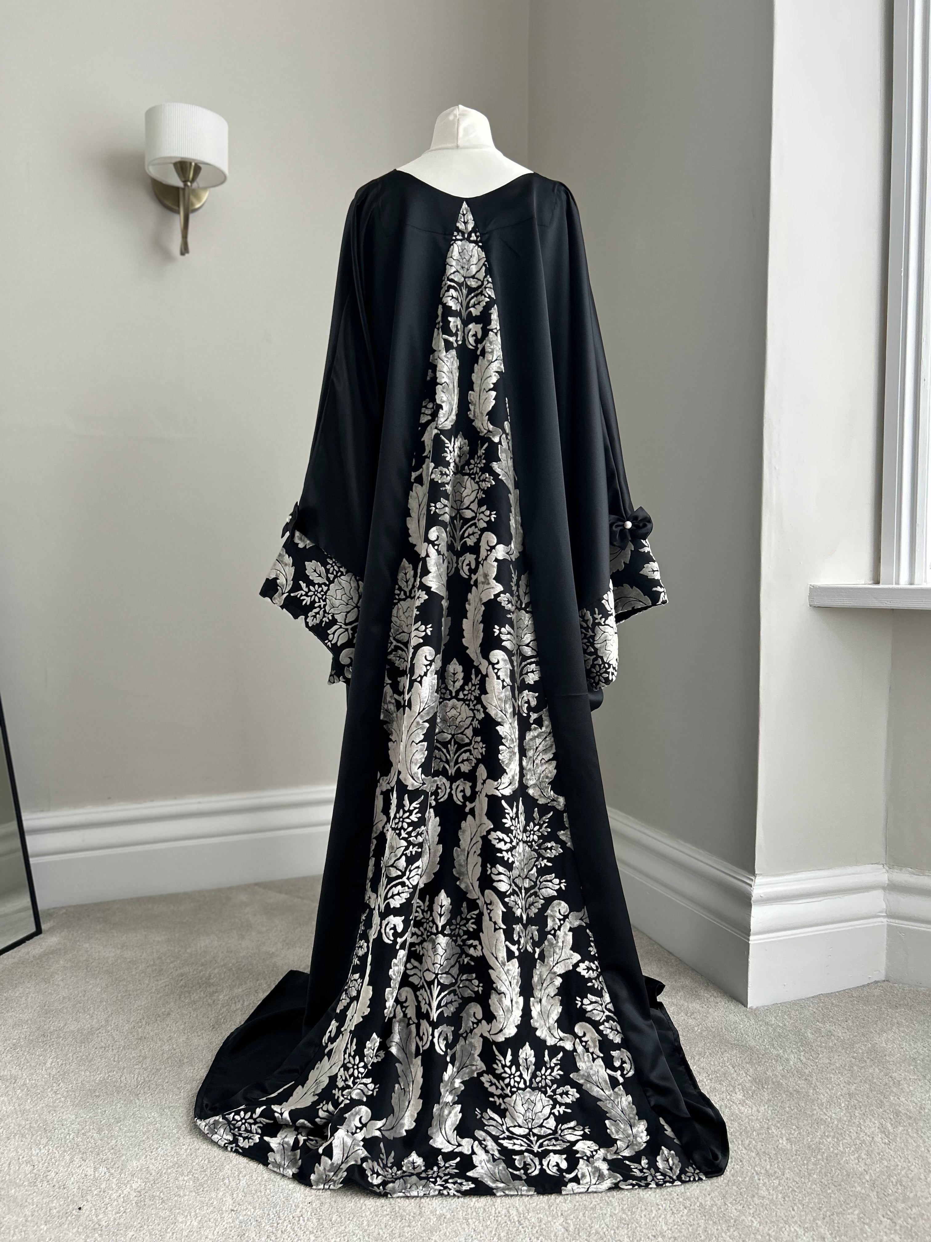 Ophelia Abaya