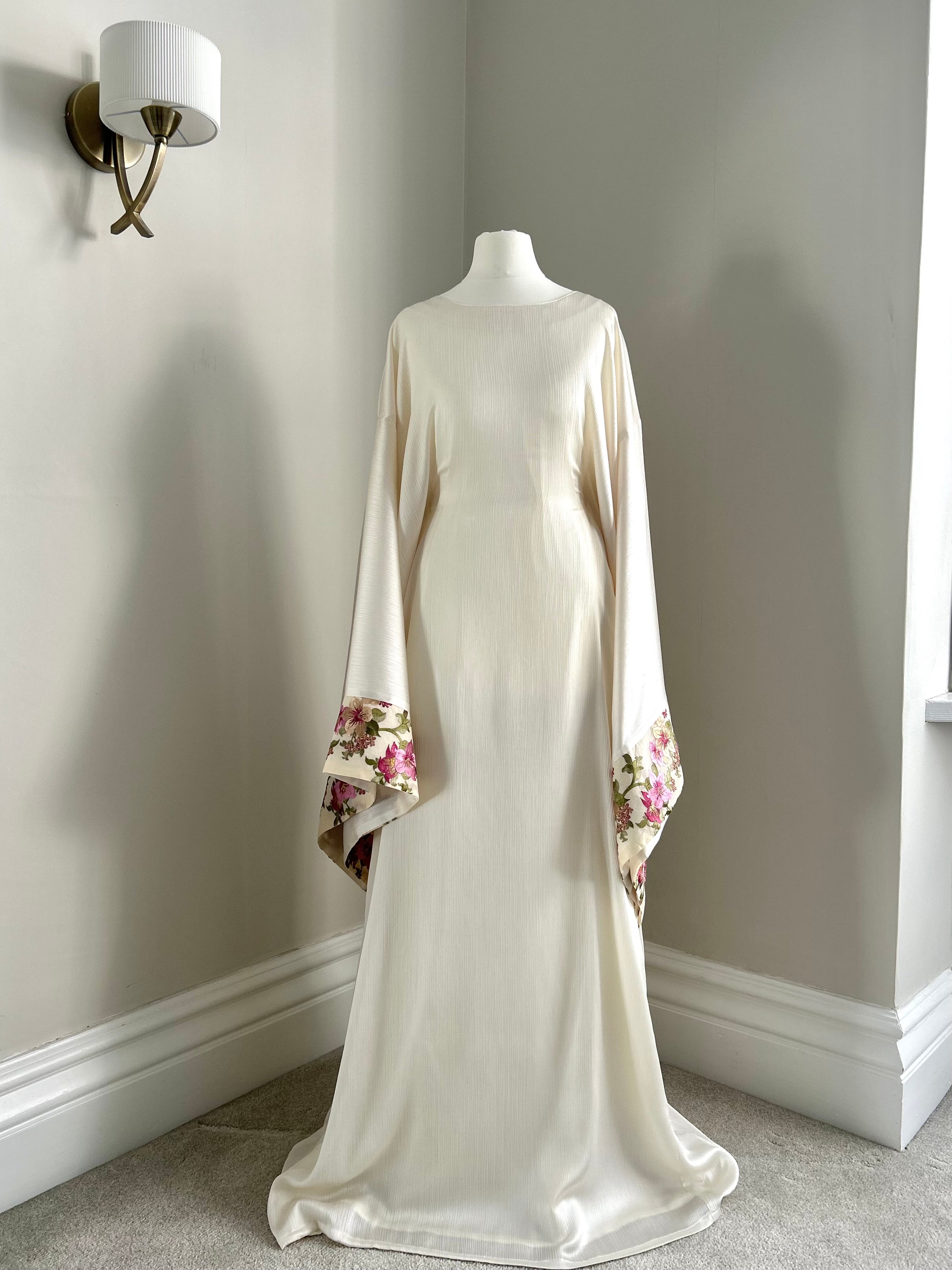Primrose Abaya- Ivory